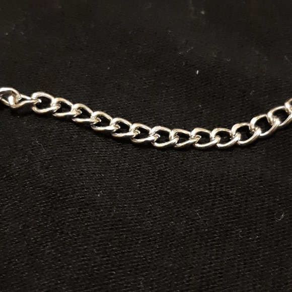 Simple Silver Chain - Picture 2 of 3
